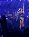 Beyonce-I-Was-Here-28Live-at-Roseland29-onyvideos_com_mp4_snapshot_03_07_5B2011_11_17_13_33_175D.jpg