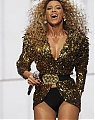 Beyonce2BKnowles2BGlastonbury2BFestival2B20112B2PnVOPOYM81l.jpg