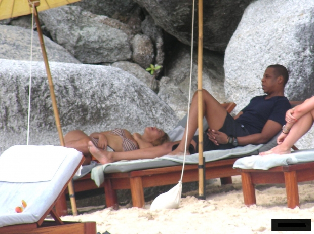 Beyonce-Jay-Z-Vacation-Thailand-2015-Pictures_28529.jpg