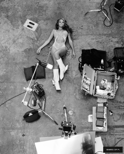 Beyonce-Knowles-Blender-2003-009.jpg