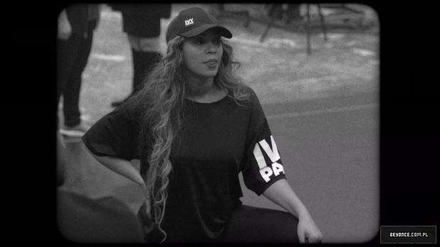 HOMECOMING_A_film_by_Beyonce_2019_1080p_NF_WEB-DL_DDP5_1_x264-NTG_mkv_001038412.jpg