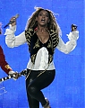 15431_celeb-city_org_Beyonce_at_the_World_Music_Awards_2008_03_122_469lo.JPG