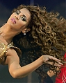 33078_Beyonce_performs_on_stage_during_a_concert_in_Zurich_03_123_136lo.jpg