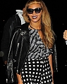Beyonce-and-Jay-Z-on-an-evening-visit-to-Regents-Park6.jpg